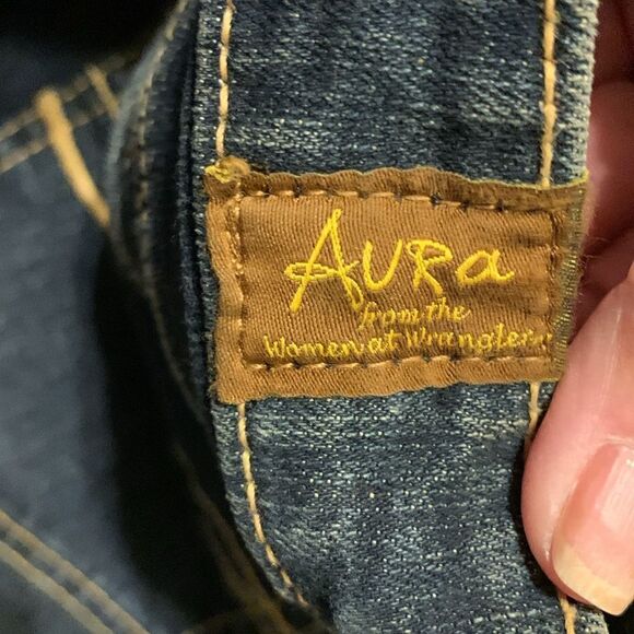 Aura "from the women at Wrangler" Size 12 Regilar Rise jeans - Picture 4 of 11